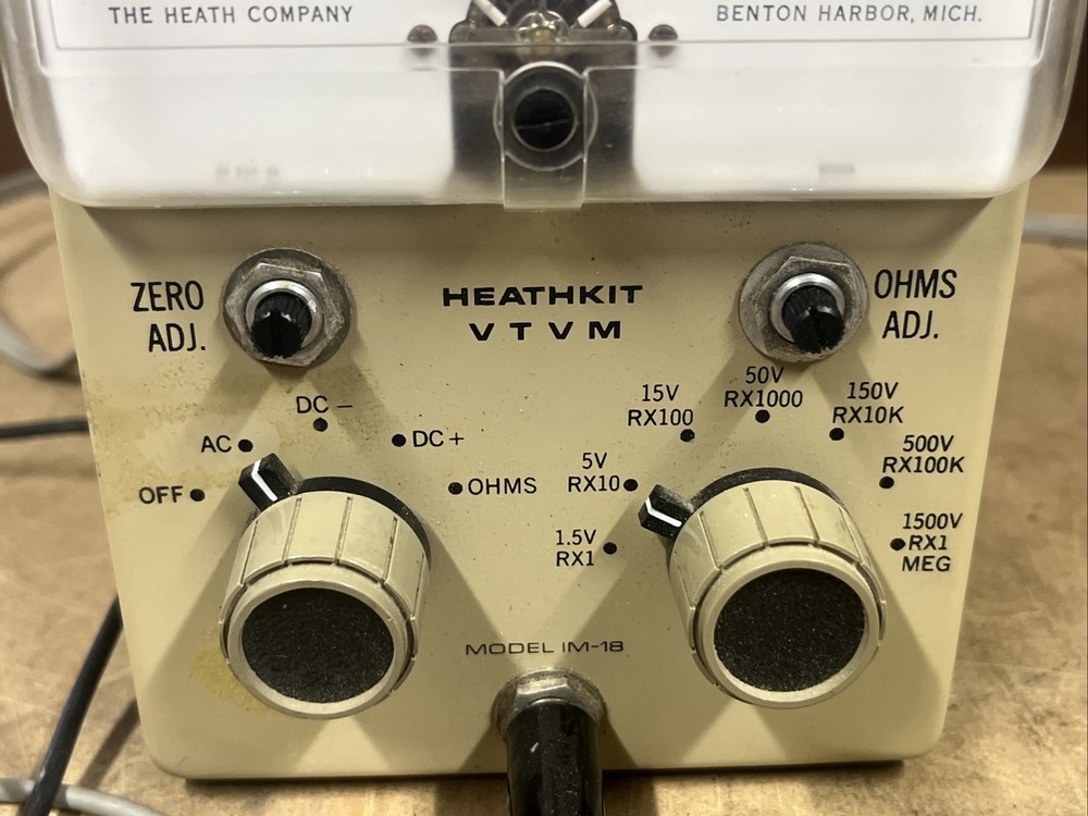 Heathkit VTVM Model IM-18 - Powers On