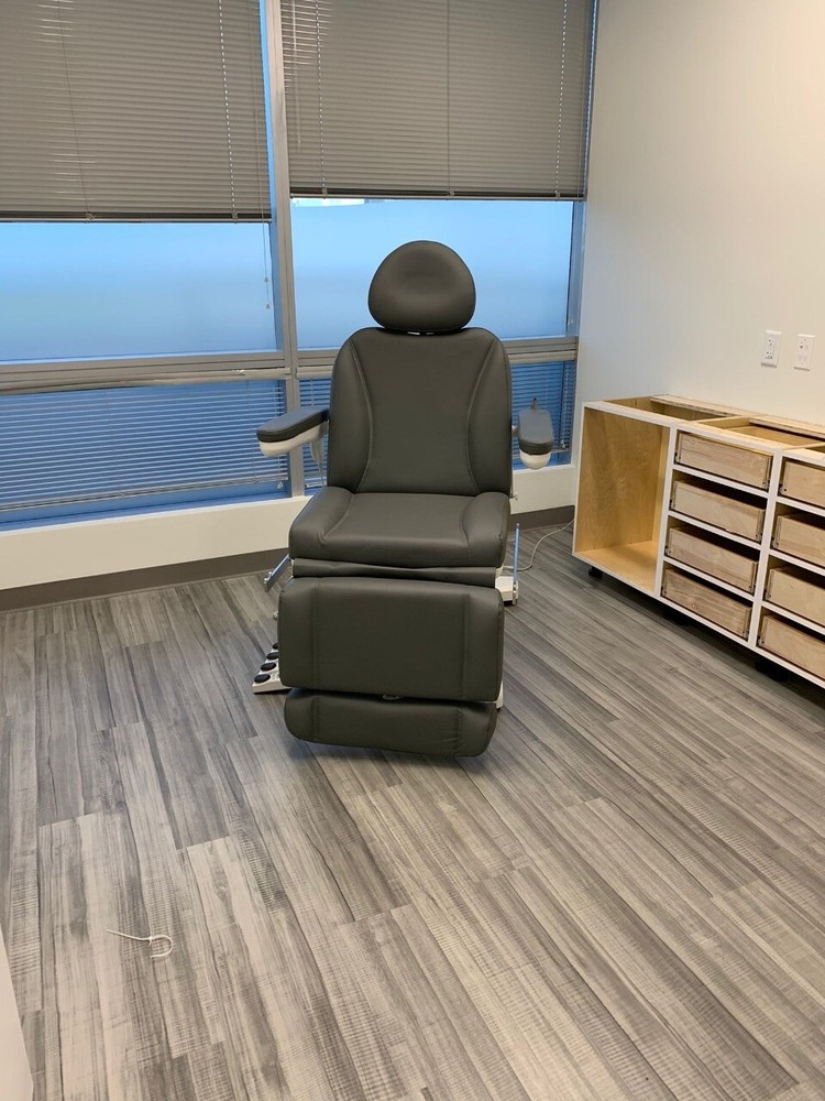 Omni Power Procedure Table with Memory Functions