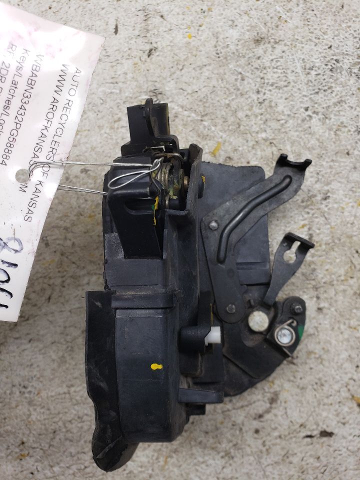 325CI 2002 Keys/Latches/Locks 648942