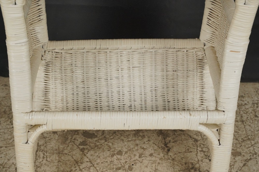 Vintage White Wicker Magazine End Table