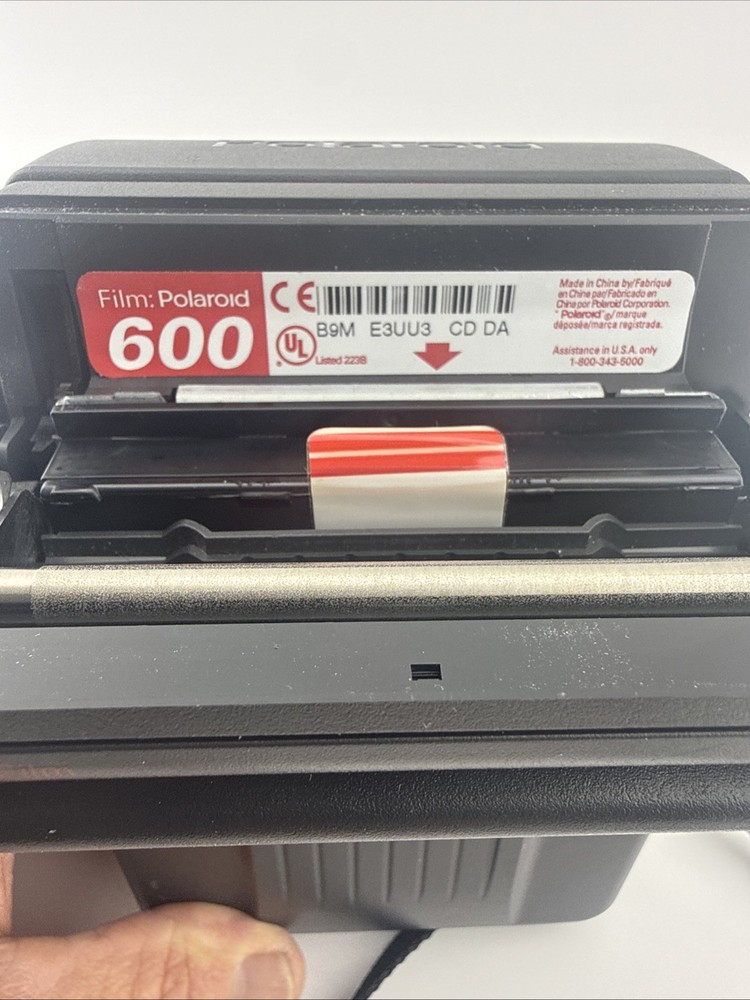Polaroid OneStep 600 Instant Camera Black