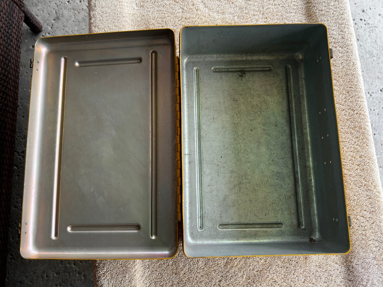 Vintage US Military Equipment Case Yellow C-2058/A1C-17 CY-1411/G1C-3