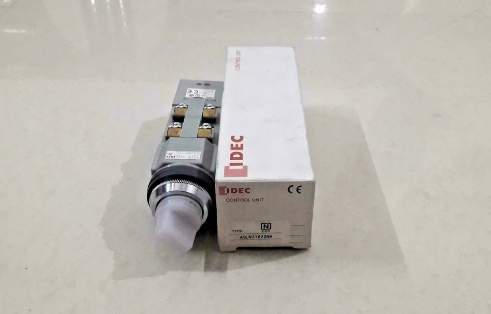 IDEC ASLN21622NW Control Unit 2pcs NEW