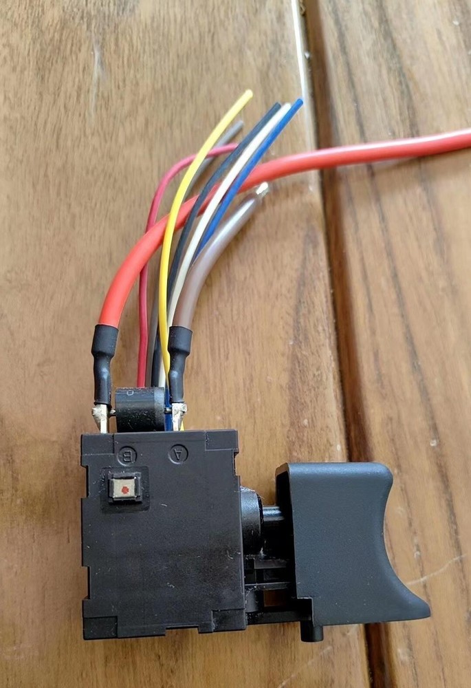 1pc NEW  Trigger Switch    35A 62VDC BGH-1135Z