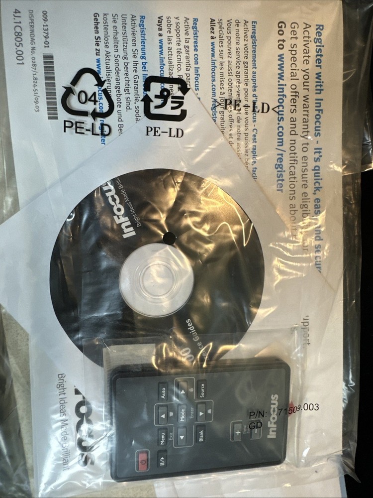 InFocus Projector IN102 Complete Original Box Remote-Instructions Cords Bundle