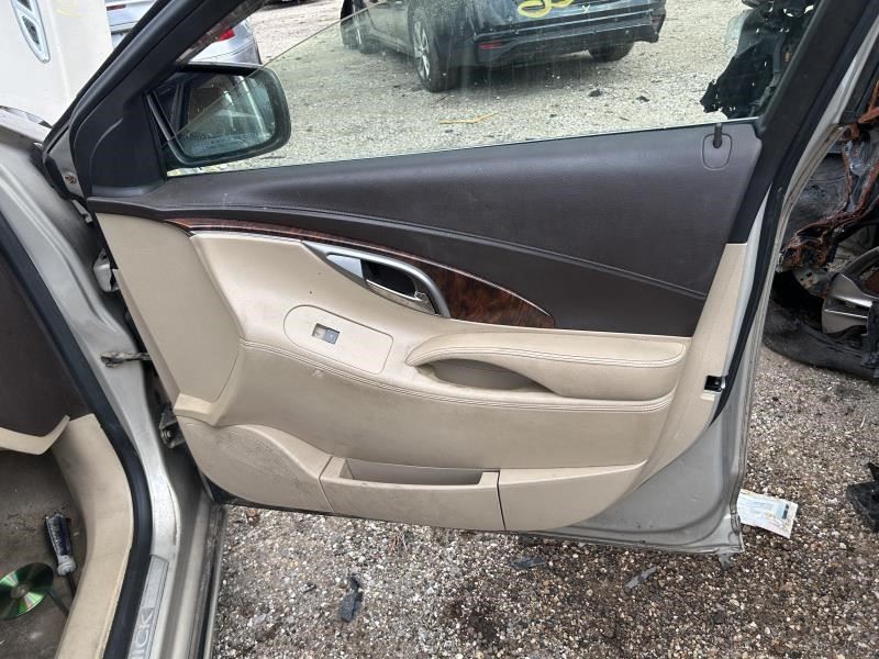 LACROSSE 2011 High Mounted Stop Light 104621899