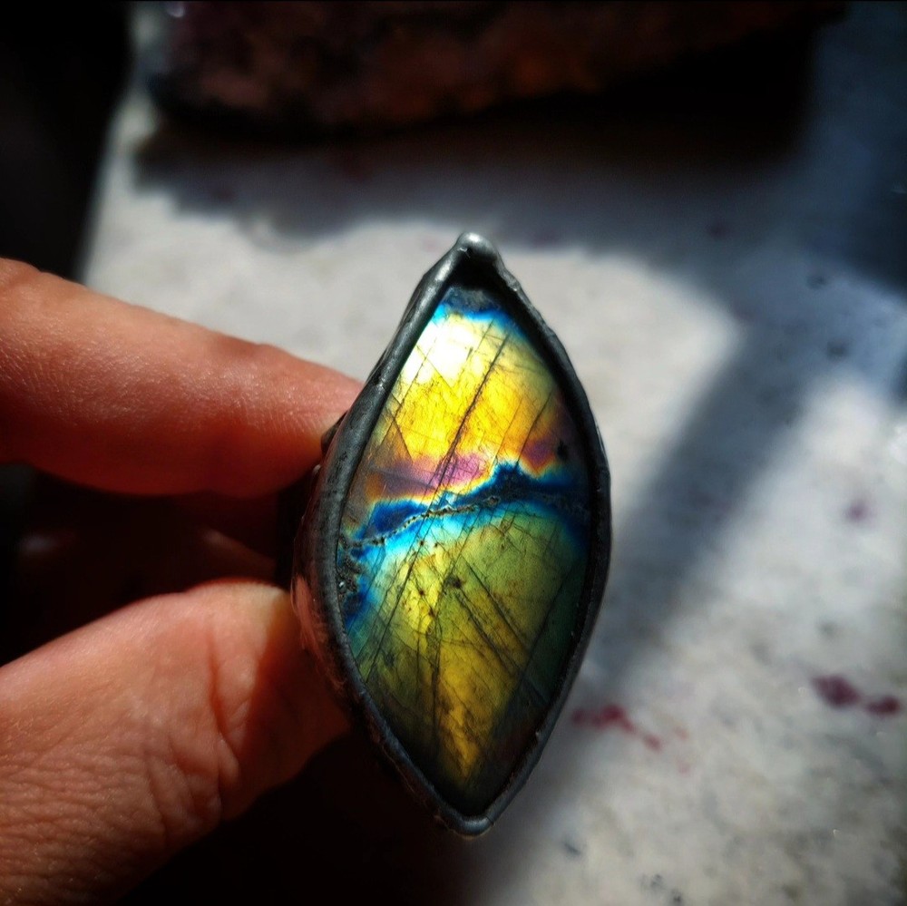 Green Labradorite Ancient Ring