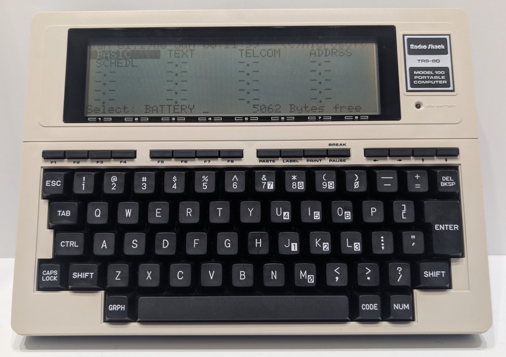 RADIO SHACK TRS-80 M100 PORTABLE COMPUTER - TESTED/WORKING