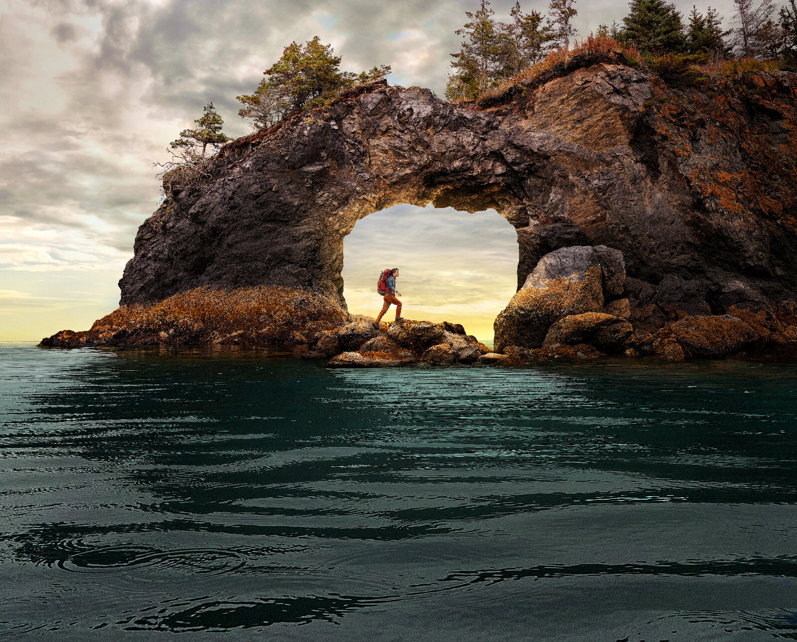 Garmin inReach Mini 2 GPS Satellite Communicator, Black