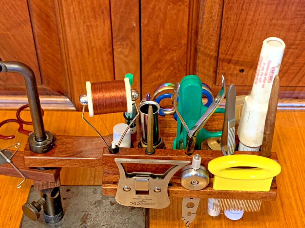 WADE'S FLY-TYING TOOL CADDY / THREAD AND BEAD ORGANIZER / AND QUICK DRAW KIT
