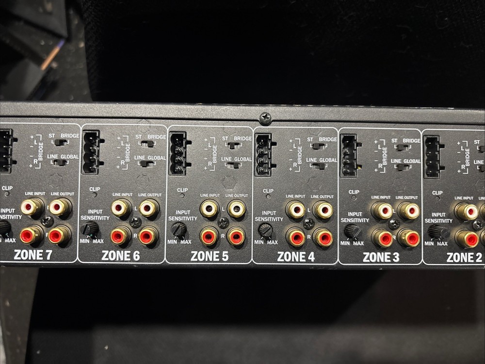 Control4 Triad 8-Zone Power Amplifier - Black (C4-AMP108)