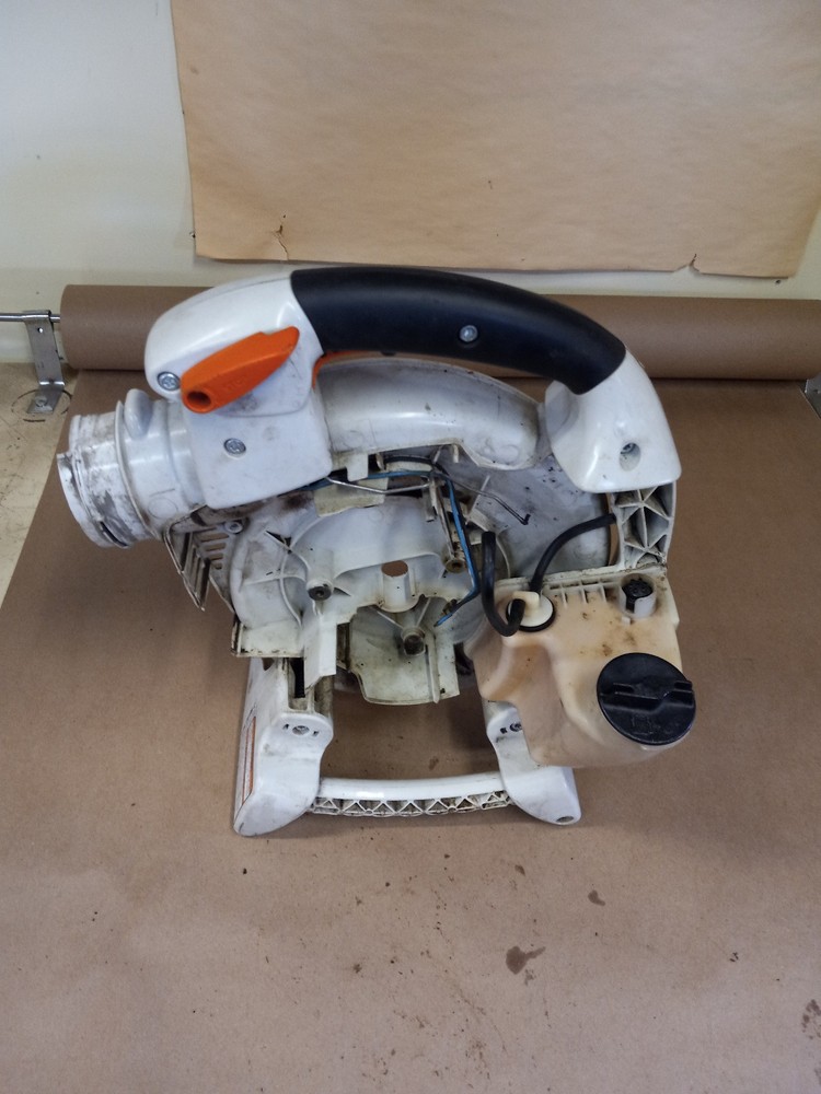 Genuine Stihl BG86c Fuel Tank / Engine mount / Frame Assembly