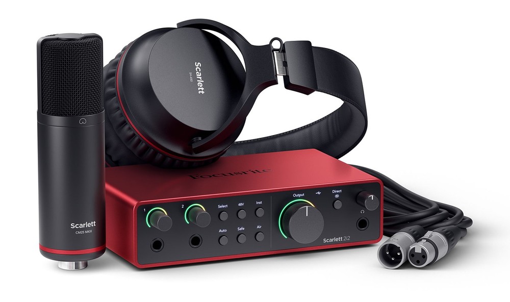 Focusrite Scarlett 2i2 Studio 4th Gen Recording Interface+Headphones+Mic+Shield
