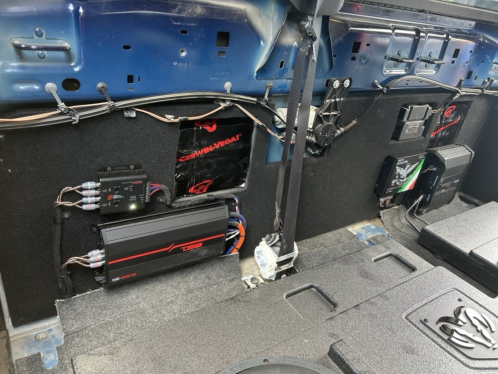 2014-2018 Dodge Ram Crew Cab Amp Rack