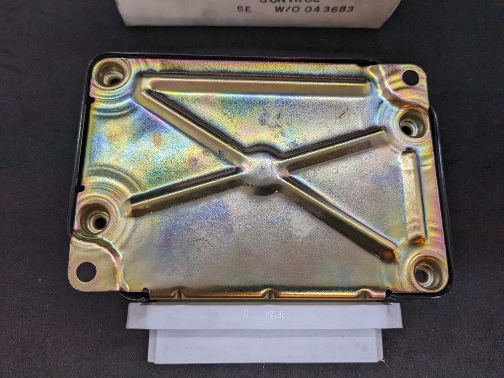 NOS 87-88 FORD TAURUS LINCOLN CONTINENTAL CONTROL MODULE ASSEMBLY E8DZ-12B577B
