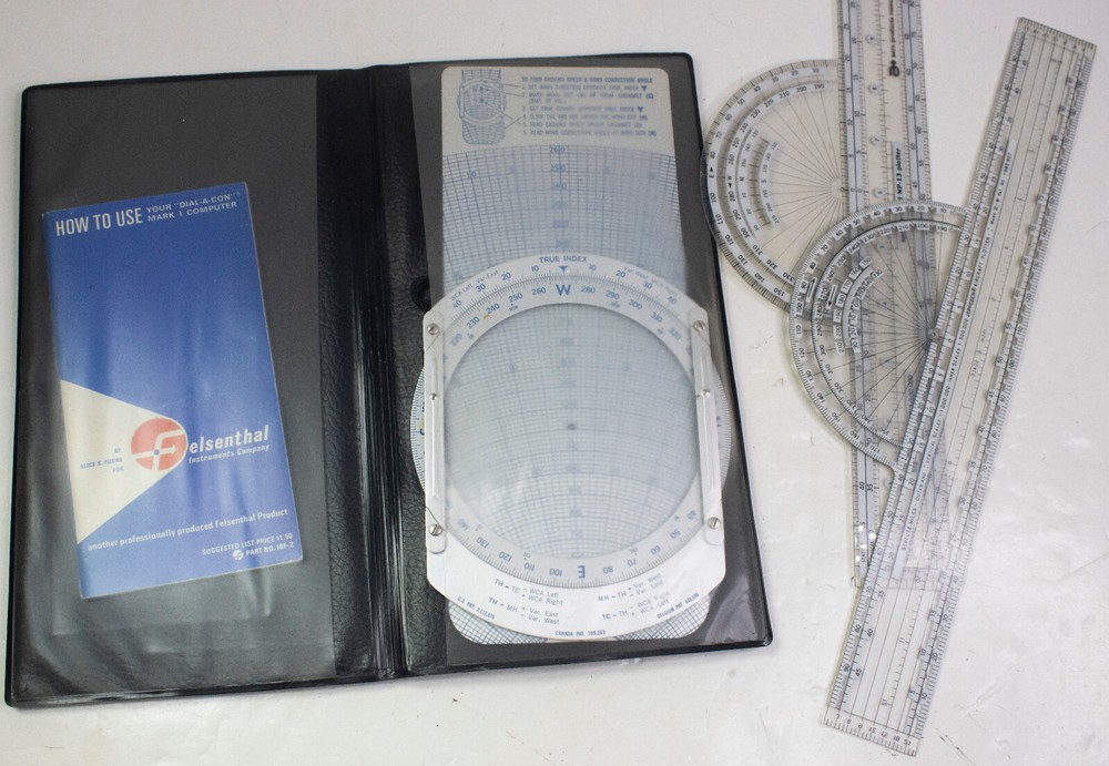 Pilots Felsenthal Dalton E6B Computer  w/ folder,  Instructions & 2 Plottters
