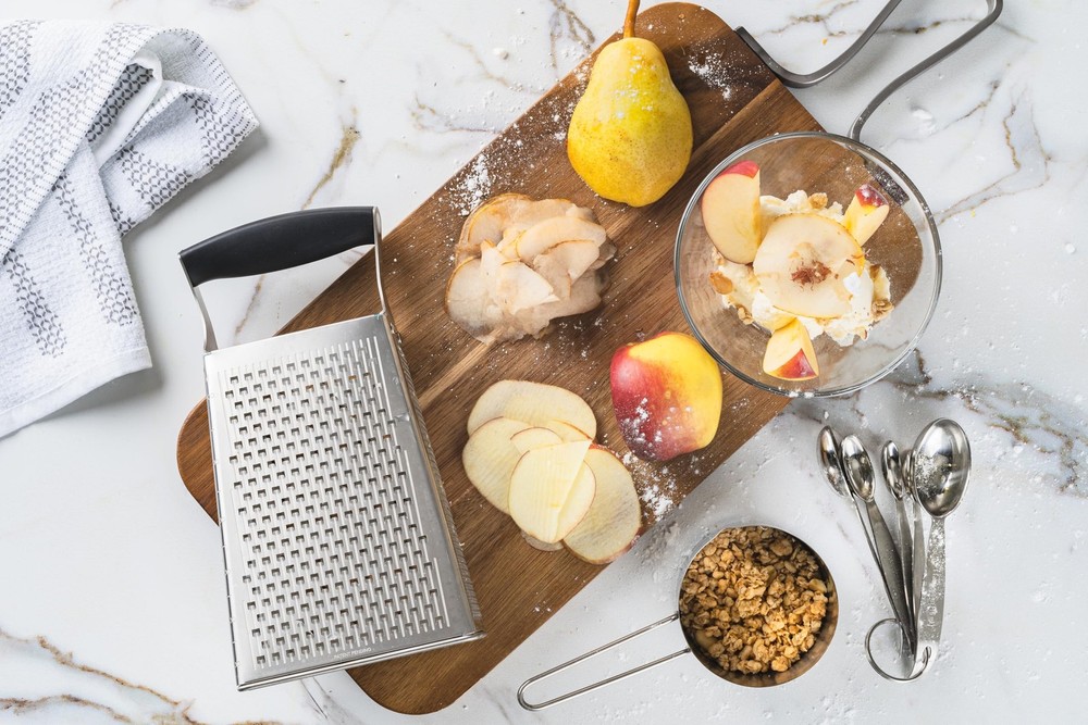 Cuisipro Stainless Steel Cheese Grater with Handle, Regular,