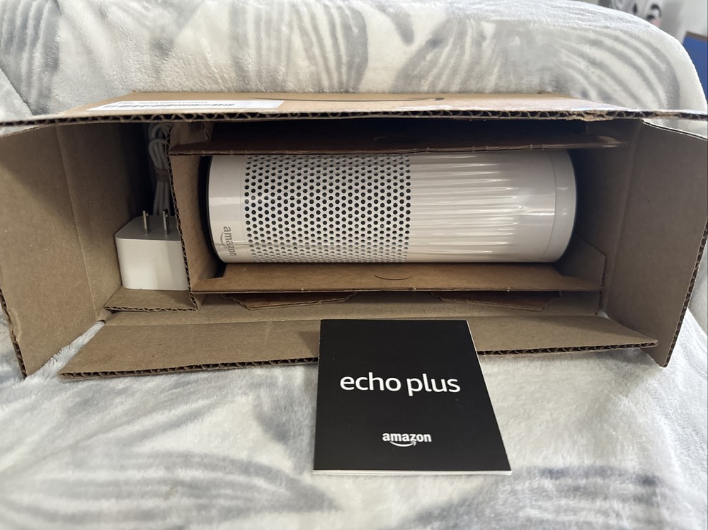 Amazon Echo Plus 1st Generation with built-in Zigbee Hub for home automation WHT