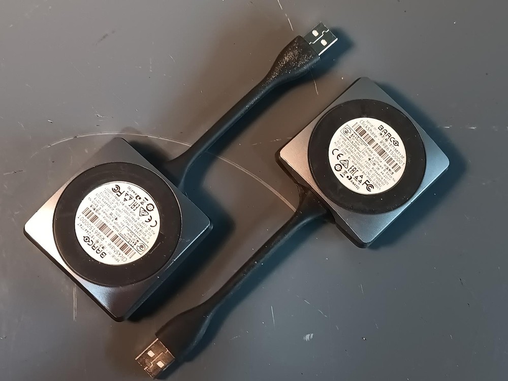 Barco ClickShare CSE-200 Wireless Presentation System w/ 2 Buttons