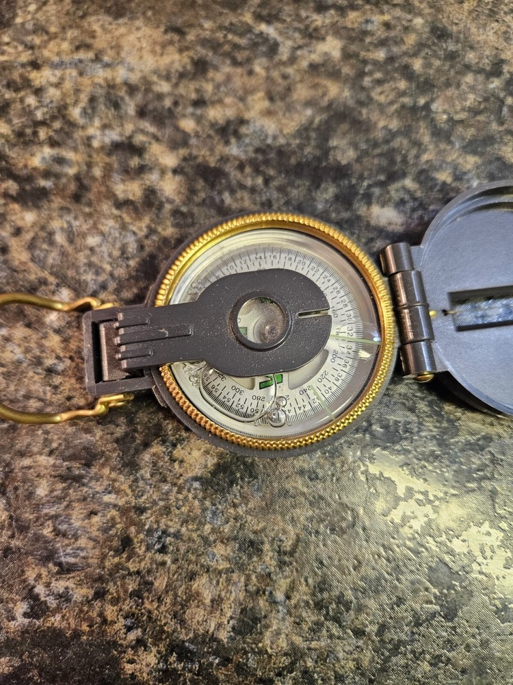 Coleman Engineer Directional Compass (PB)