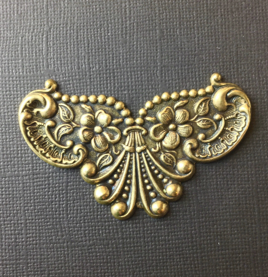 12843 Brass Oxidized Victorian Ornament Jewelry Finding