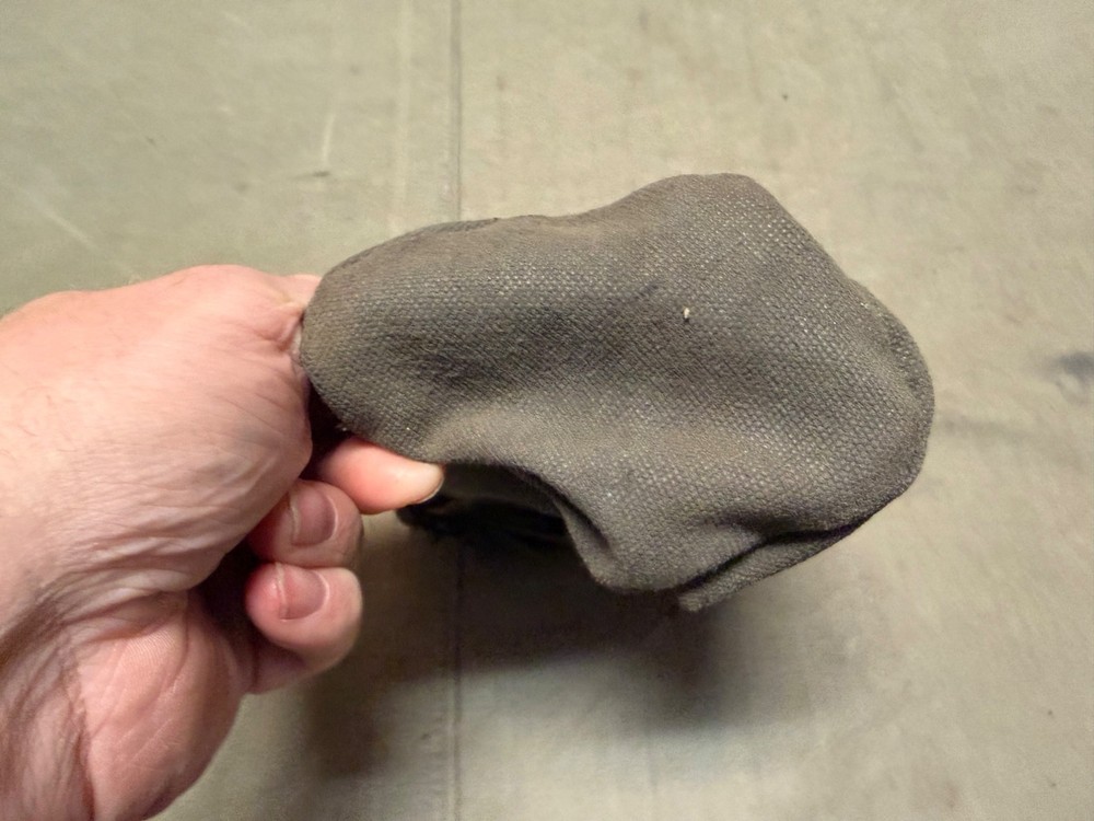 ORIGINAL WWII US ARMY M1942 BROWNING .50 CAL MUZZLE CANVAS COVER