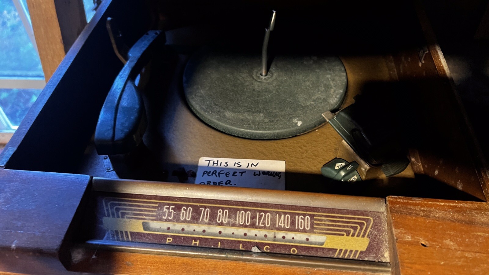 Antique Radios & Tubes. 20’s & 30’s. Also Tube Tester. Pickup.