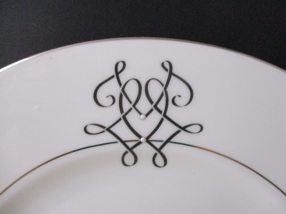 LENOX SCRIPTED PLATINUM DINNER PLATE 10 7/8" -0703D