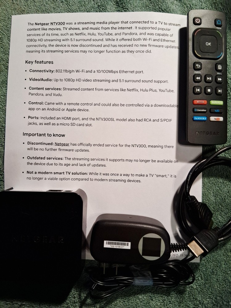 DIGITAL CONVERTER BOX & ASSORTED TV ACCESSORIES / BUNDLE