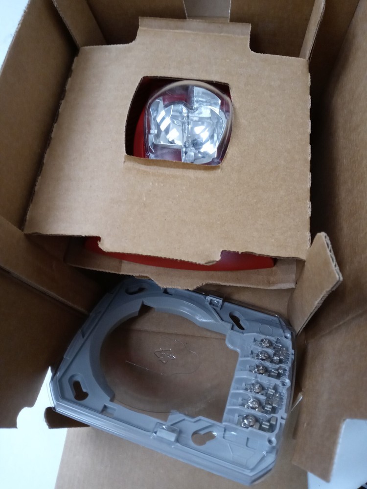 System Sensor SPSRH Wall Mount Speaker/Strobe