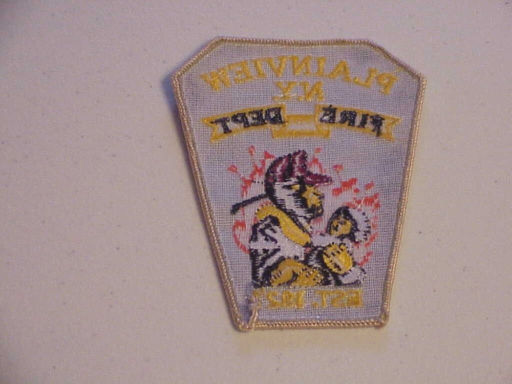 PLAINVIEW NY FIRE DEPT EST. 1927 PATCH NEW FREE SHIPPING !!!