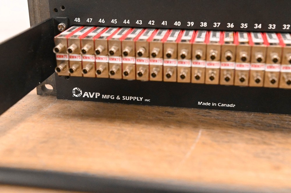 AVP 2RU 96-Point TT Bantam Patchbay w/ KMN75 & KM75 Modules CG01WE8