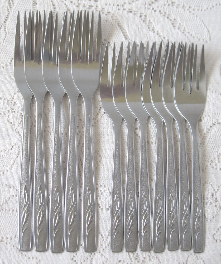 ONEIDA Stainless Flatware Lot AUTUMN MEMORY Forks
