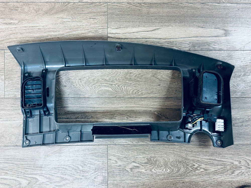 Sterling L8500 Dash Panel