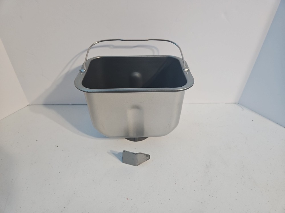 Breadman Pro Automatic Bread Maker Replacement Pan w/ Paddle, Model TR-777SPR