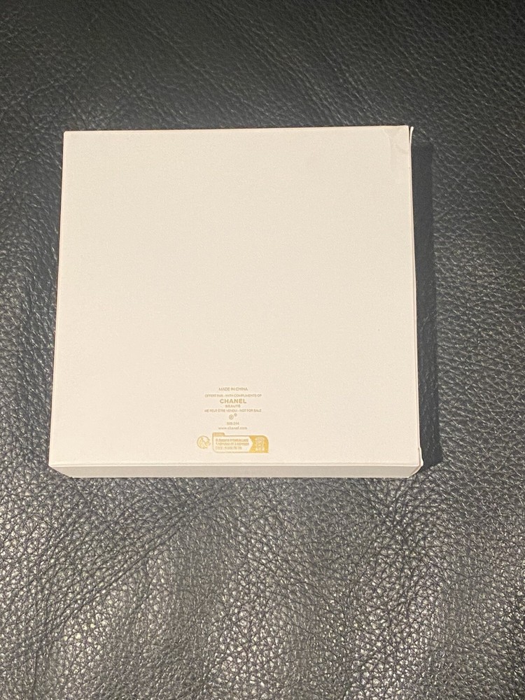 CHANEL Pouch Gift Holiday