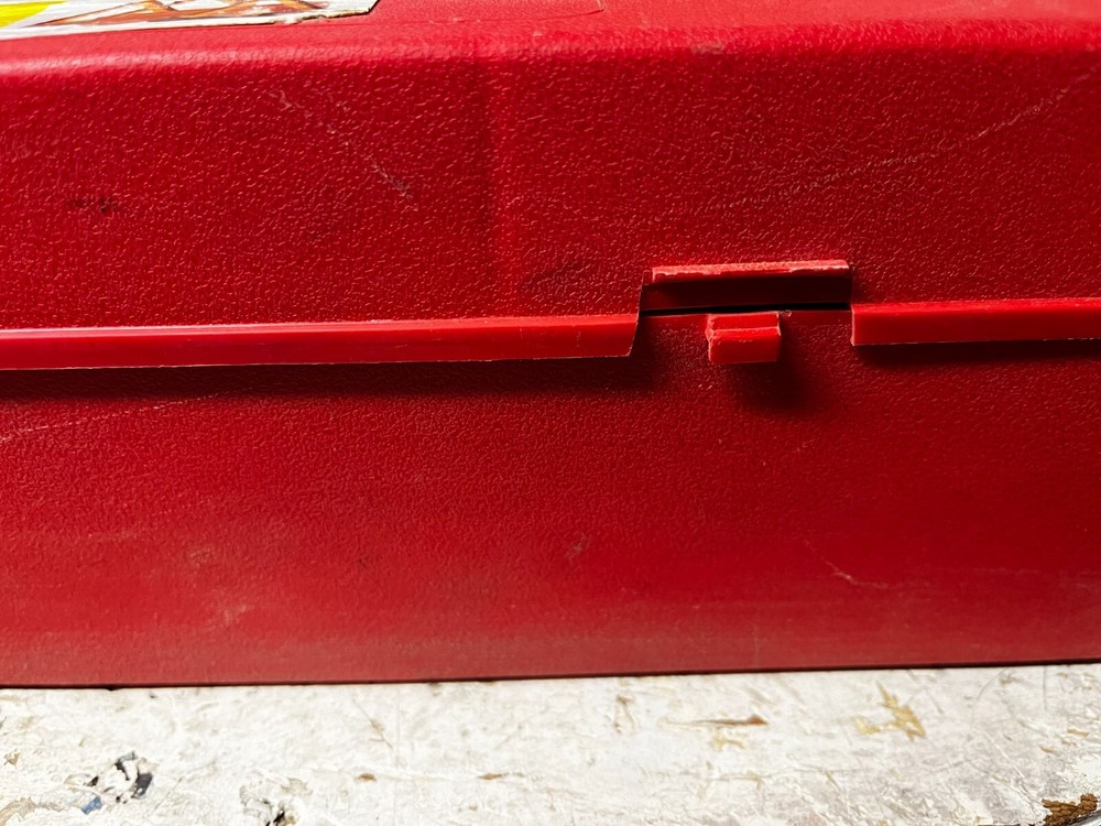 Uriah 3PC Triangle Warning Kit -Broken Case