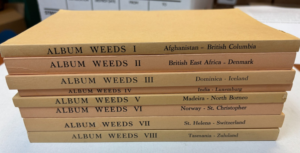 Album Weeds Vol. 1-8 by Earee, modern reprint. Barely used