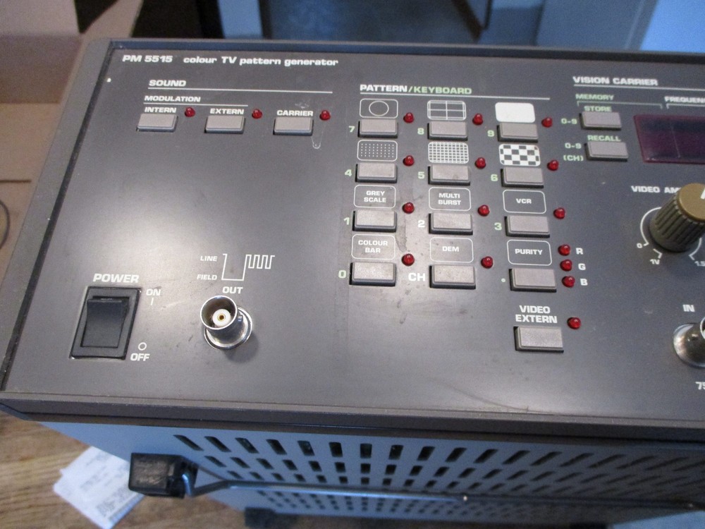 Phillips PM5515 Colour TV Pattern Generator Excellent Condition Television