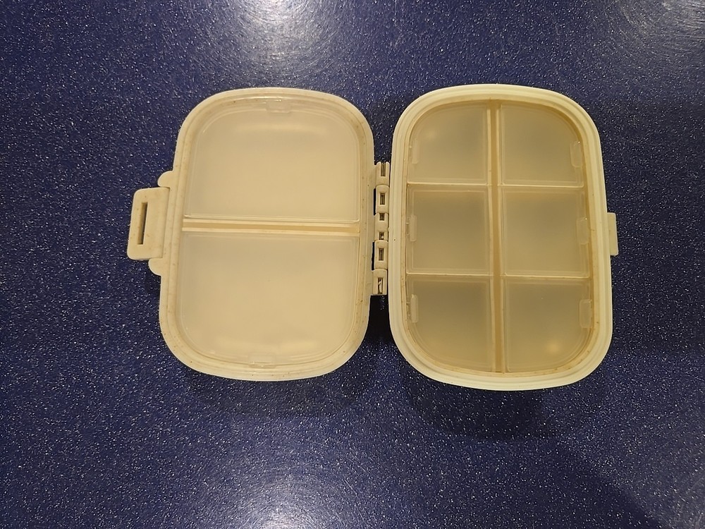pill organizer