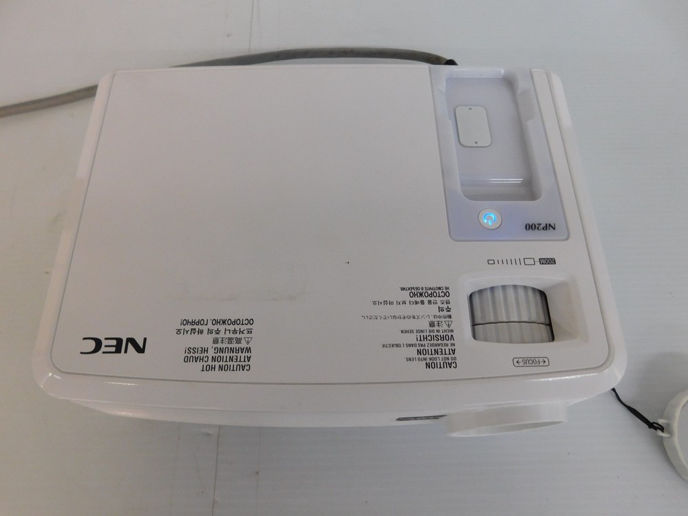 ^^ NEC MODEL NP200 PROJECTOR - NO REMOTE (SSP78)