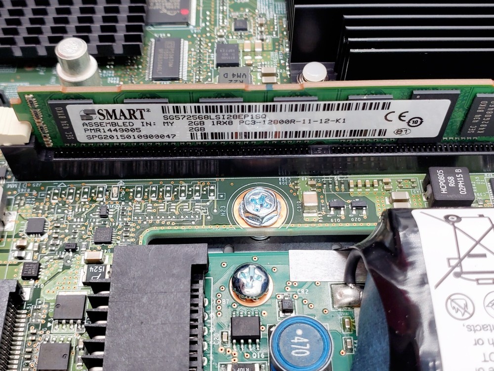 NetApp A100069 111-02853+A0 2GBRAM/Battery/E2700A Disk Array Controller