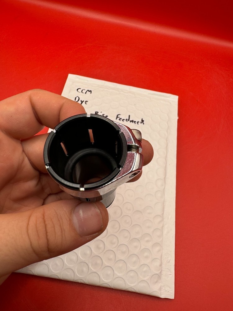 CCM Dye High Rise Feedneck