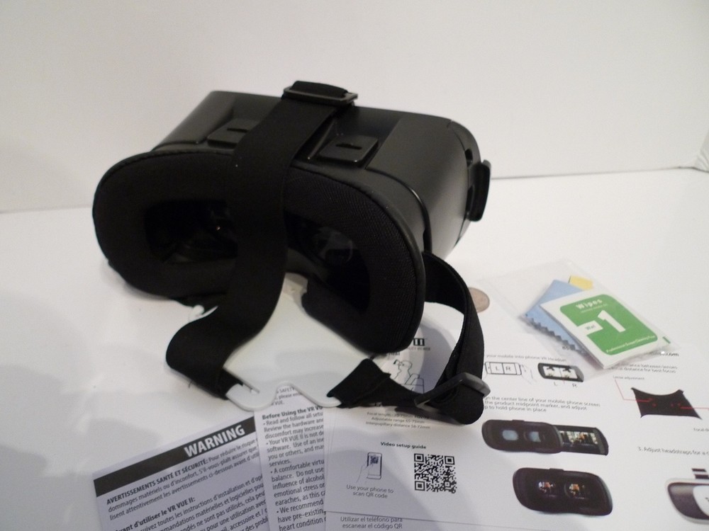Xtreme VR Vue 2 Virtual Reality Viewer Includes Free VR Apps Card