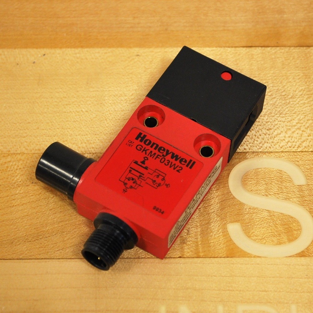 Honeywell GKMF03W2 Safety Interlock Switch - USED