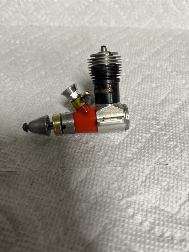 COX .051 Tee Dee model airplane engine
