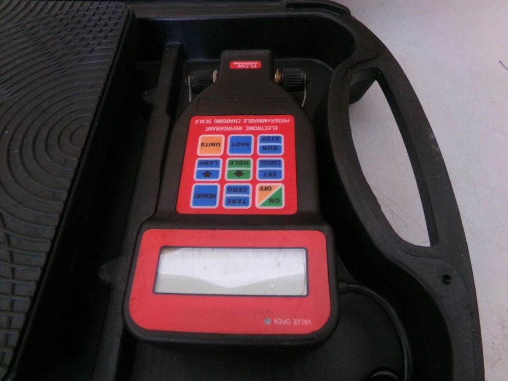 ZORO 5PWF7 PROGRAMMABLE REFRIGERANT SCALE