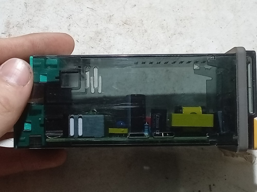 Cal Controls Process Controllers, 94110000VX15 (L7E)