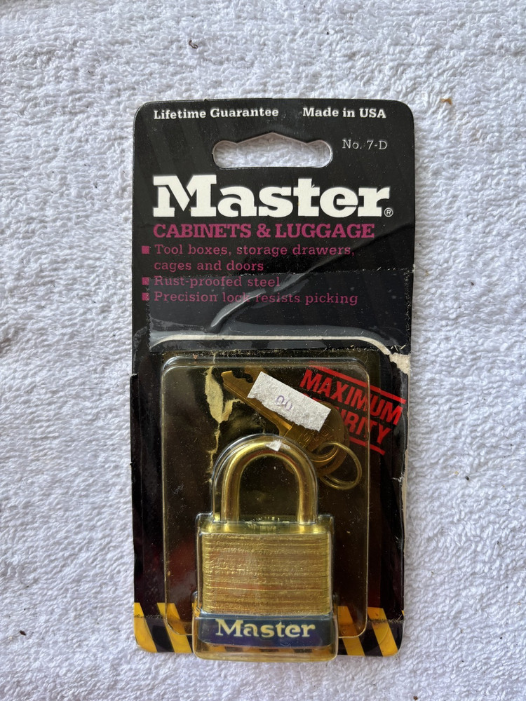 Master Padlock Model #7-D Padlock With 2-Keys, KD - New Old Stock Locksmith