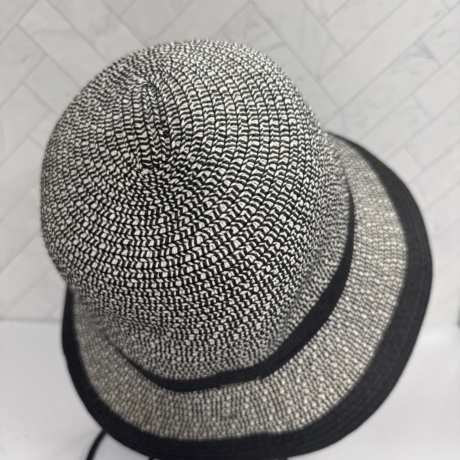 Vintage Hove Womens Black and White Striped Multi Straw Bucket Style Hat